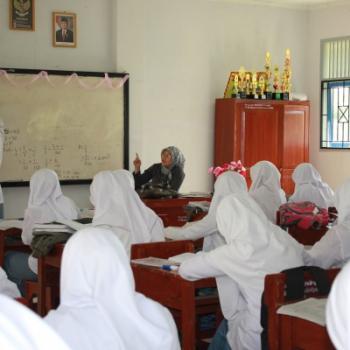 Kelas Terpisah